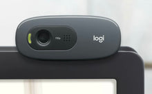 Charger l&#39;image dans la galerie, Webcam Logitech C270 HD avec micros à réduction de bruit pour les appels vidéo - Noir
